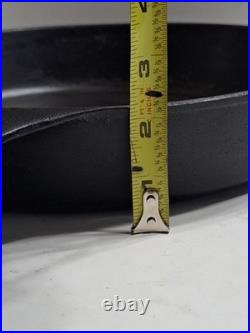 11 3/4 Inch Cast Iron Skillet #10 unknown