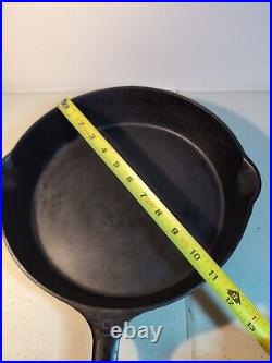 11 NO #9 SKILLET CAST IRON FRY PAN VINTAGE / ANTIQUE T. EATON CO. Limited