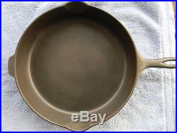 #12 WAGNER WARE, cast iron skillet, stylized logo, cn, 1062 EX, Cond, NR