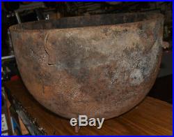 1700's Large Vintage Cast Iron 3 Footed 20 Cowboy Cauldron Cooking Pot Kettle