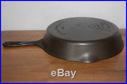 1915 1934 WAGNER WARE (Pie Logo) No. 8 Skillet 1058 L Cast Iron Cookware