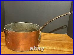 19th LARGE CENTURY ANTIQUE VINTAGE COPPER COOKING POT W CAST IRON HANDLE 5 X 9.5