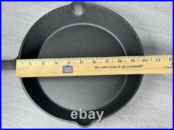 2 Pc Cast Iron Skillet Set (8 & 10) Heavy Duty Fry Pans Lightly used