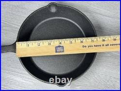 2 Pc Cast Iron Skillet Set (8 & 10) Heavy Duty Fry Pans Lightly used