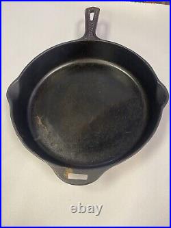 2008 Griswold CastIron Hinged Lid 10Size 8 Skillet with Hampered Texture