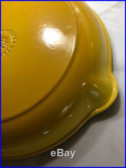 #23 Dijon Yellow LE CREUSET 9.5 Skillet Double Spout EUC Enameled Cast Iron