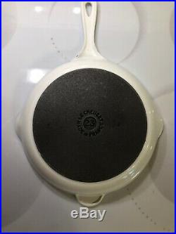 #23 White with Gray Glissemail LE CREUSET Vintage 9 Skillet Double Spout EUC