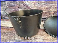 # 7 Cast Iron 3 Leg Bean Pot Cowboy Kettle With Gate Mark With Lid