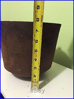 #7 Cast Iron Bean Pot Kettle 8 3/4 Outside Diam. 7 1/2 tall