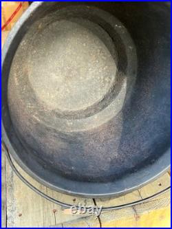 #9 1800s Cast Iron Bean Pot Gypsy Kettle 3 Leg Cowboy Cauldron Gate Mark Ring
