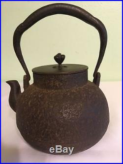 Antique 2 Mold Cast Iron Teapot Raised Design Factorymold Mark Bronze LID Signed