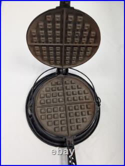 ANTIQUE LODGE #8 CAST IRON WAFFLE MAKER With STAND ARC LOGO RARE GREAT CONDITION