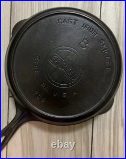 Amazing Condition Griswold Slant Logo #8 Cast Iron Skillet Large Block Heat Ring