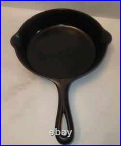 Ant. Griswold Skillet #6 Slant Logo Cast Iron Skillet 699 B With Heat Ring