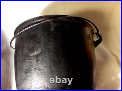 Antique 10 CAST IRON Cauldron #8 Three Leg Bean Pot Kettle withHandle-Gate Mark