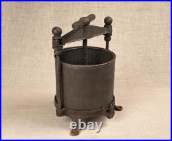Antique 10-Quart Cast Iron Fruit / Lard Press No. 3 Griswold-Type Very Nice Cond