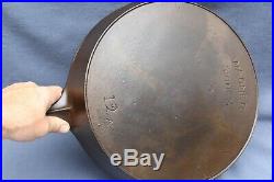 Antique #12 A WAGNER SIDNEY -0- Cast Iron Skillet withHeat Ring Circa 1895-1915
