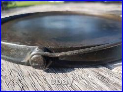 Antique 1891 Wagner 12 Z Cast Iron Griddle With Bail Handle