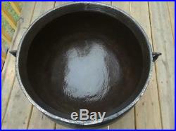 Antique Cast Iron 18 Gal 61 Lb 3 Foot Baltimore Campfire Gypsy Kettle Cauldron