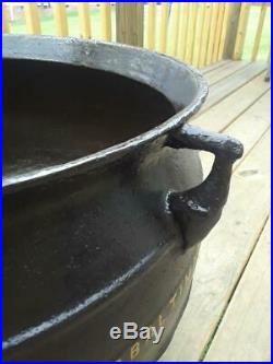 Antique Cast Iron 18 Gal 61 Lb 3 Foot Baltimore Campfire Gypsy Kettle Cauldron