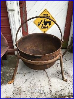 Antique Cast Iron 22 3-leg Cauldron Pot with Handle With 3 Leg Stand