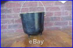 Antique Cast Iron #7 Size Bean Pot 9 OD 8 13/16 ID