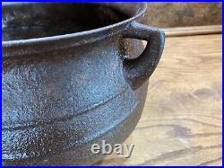 Antique Cast Iron Bean Pot Kettle Cowboy Campfire Cauldron