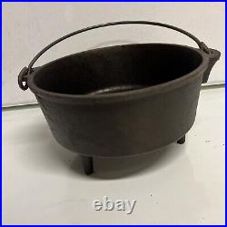 Antique Cast Iron DUTCH OVEN 3 Footed 8 CO H Made USA