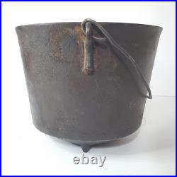 Antique Cast Iron No. 8 T Pot Cowboy Kettle 3 Leg Footed 10 Wide 8 Vintage