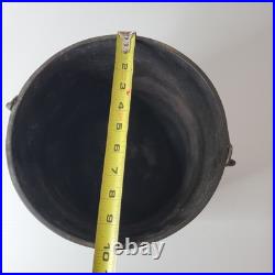 Antique Cast Iron No. 8 T Pot Cowboy Kettle 3 Leg Footed 10 Wide 8 Vintage
