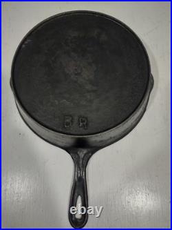 Antique Cast Iron Skillet Outer Fire Ring 10.5D #8 Handle Marked BR on Bottom