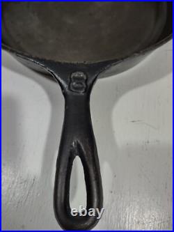 Antique Cast Iron Skillet Outer Fire Ring 10.5D #8 Handle Marked BR on Bottom