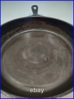 Antique Cast Iron Skillet Outer Fire Ring 10.5D #8 Handle Marked BR on Bottom