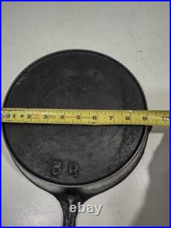 Antique Cast Iron Skillet Outer Fire Ring 10.5D #8 Handle Marked BR on Bottom