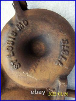 Antique Cast Iron The Ace Co. Cloverleaf Doughnut Form St. Louis Mo