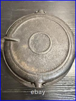 Antique Cast Iron Waffle Iron Size 8, Early 1900s