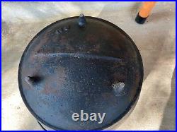 Antique Cast iron cauldron bean pot with handle 8M vintage primitive 3 Leg