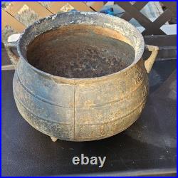 Antique Cauldron, No. 6, 3 Gallon, 3 Legs Savory & Co