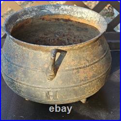 Antique Cauldron, No. 6, 3 Gallon, 3 Legs Savory & Co