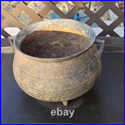 Antique Cauldron, No. 6, 3 Gallon, 3 Legs Savory & Co