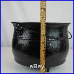Antique D. R. Sperry Footed Cast Iron Cauldron Forged Base Ring Kettle Pot VTG