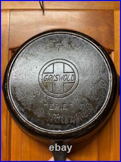 Antique GRISWOLD Erie #7 Large Slant Logo Cast Iron Skillet