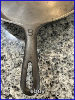 Antique GRISWOLD Erie Number 9 Spoon Handle Small Logo Cast SKILLET FRY PAN 710