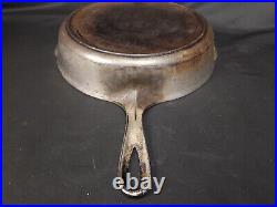 Antique Griswold 710B Slant Logo Cast Iron #9 Skillet Pan with Heat Ring L3707