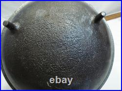 Antique Griswold 8 Plated Cast Iron Gypsy Kettle Bean Pot 3 Foot Footed withBail