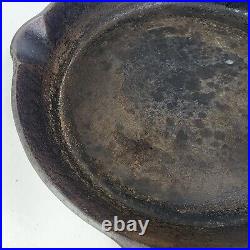 Antique Griswold #9 Cast iron Skillet Large Logo # 710 Frying Pan