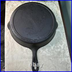Antique Griswold Cast Iron #9 Large Logo Skillet w Heat Smoke Ring 710 H
