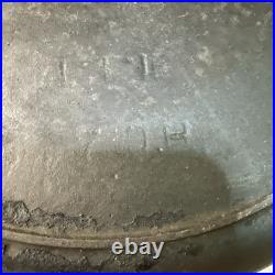 Antique Griswold Cast Iron #9 Large Logo Skillet w Heat Smoke Ring 710 H