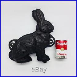 Antique Griswold Cast Iron Easter Bunny Rabbit Cake Chocolate Mold 862 863