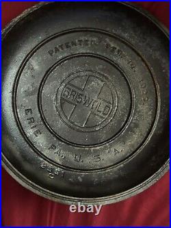 Antique Griswold Cast Iron Pot Cauldron 3 Legged Pot & LID #8 (1920)